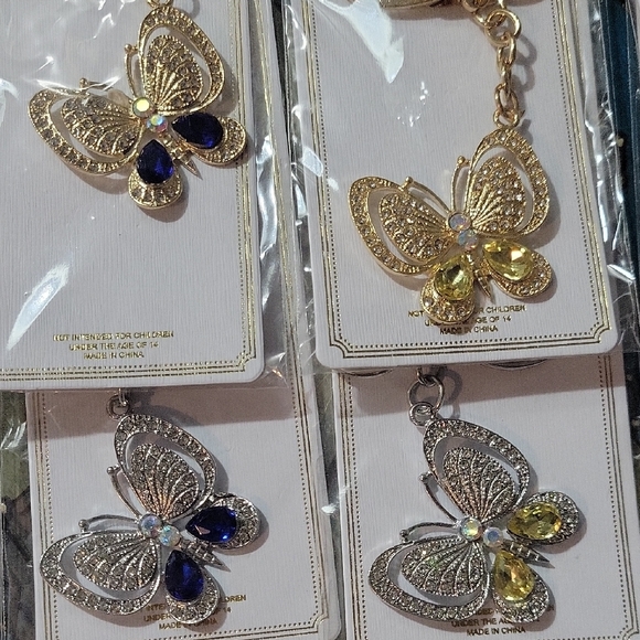 Butterfly Keychain🦋- You Choose One - Picture 5 of 6